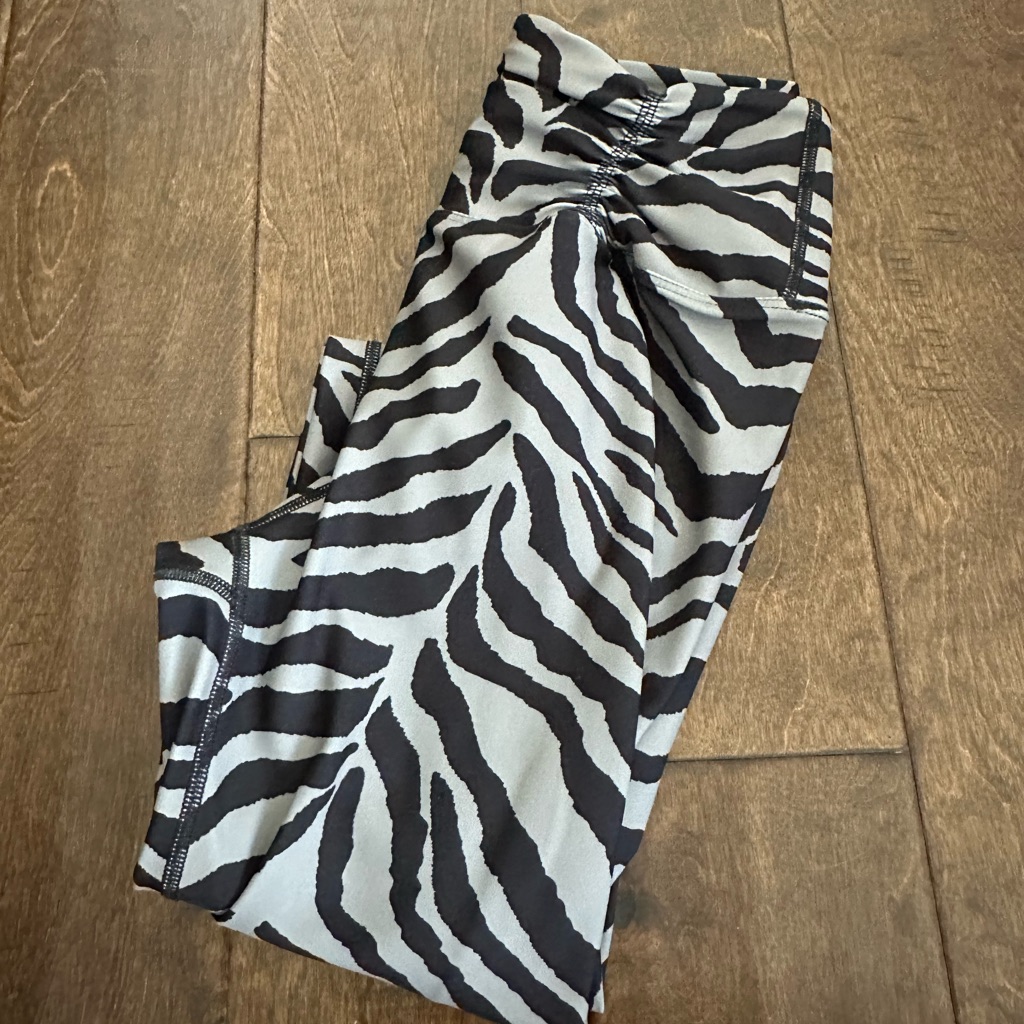 Euc Carbon38 Year Of Ours Zebra Legging Size Medium
